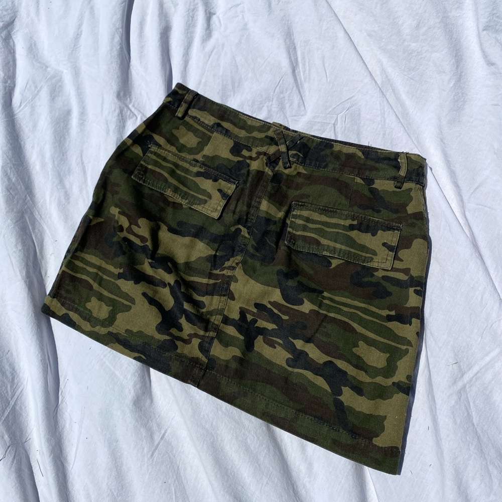 Camo mini skirt